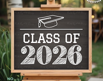 Bordje voor de lichting van 2026, middelbareschooldiploma in 2026, afstuderen aan de universiteit, printbaar bordje in krijtbordstijl (8x10/16x20 inch) <Direct downloaden>