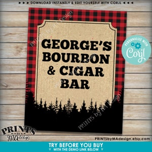 Puede incluir: Se&ntilde;al imprimible con un fondo de cuadros rojos y negros. La se&ntilde;al dice "George's Bourbon & Cigar Bar" con una silueta de un bosque en la parte inferior. La se&ntilde;al es para una fiesta o evento.