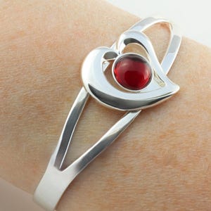 July birthstone : Vintage Swarovski Ruby adjustable silver plated bangle