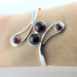 January birthstone : Garnet gemstone adjustable silver plated bangle