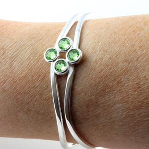 August birthstone : Swarovski Peridot adjustable silver plated bangle