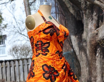 Hawaiian dress , Pinup dress, Tiki dress, Sarong dress, Reproduction dress made with vintage fabric, Size medium.