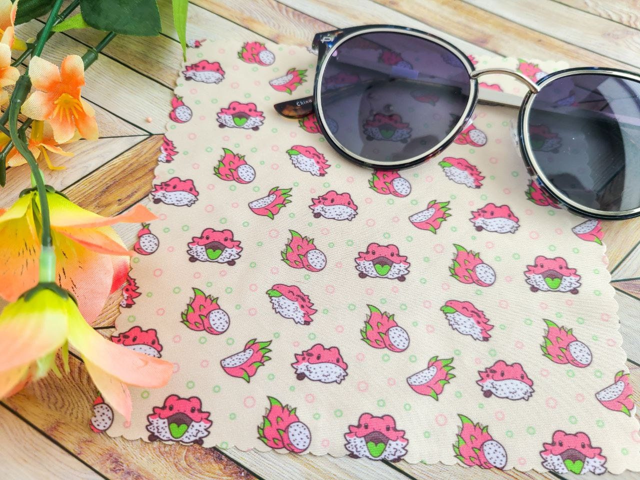 18 Pieces Glasses Cleaning Cloth Cute Flora Design Microfiber Cleaning  Cloth for Glasses Multicolor Eye Glasses Lens Cleaner Cloth Soft Whiper  Glasses