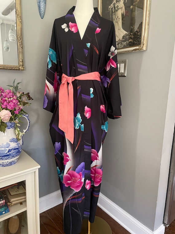 Vintage Evelyn Pearson Kimono Robe