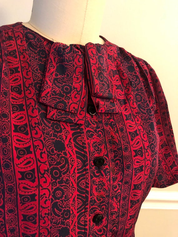 1940s Silk Print Blouse - image 3