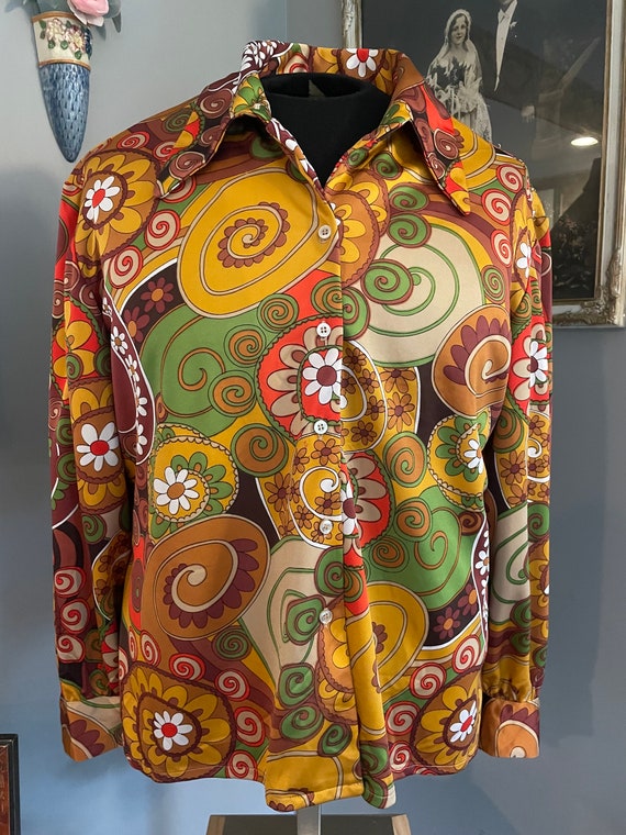1970s psychedelic Button down shirt