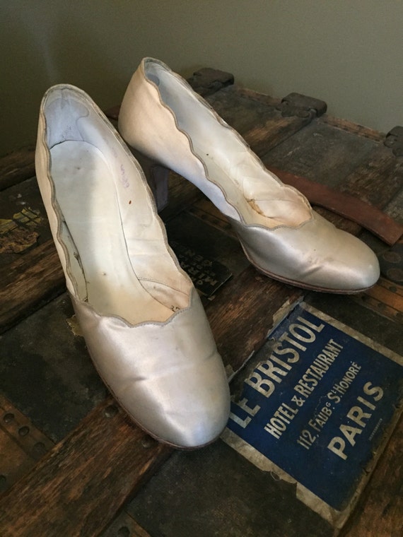 1920's Cream Silk Satin Wedding Shoes