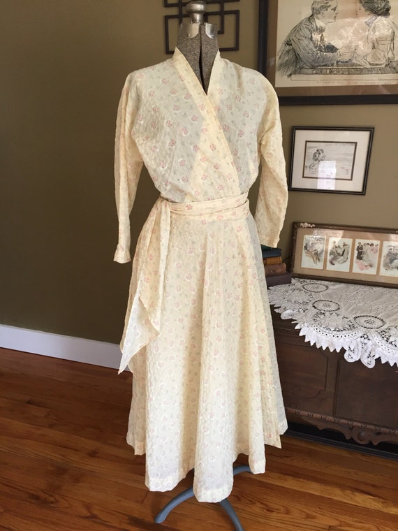 1940's Bonwitt Teller Rayon Robe