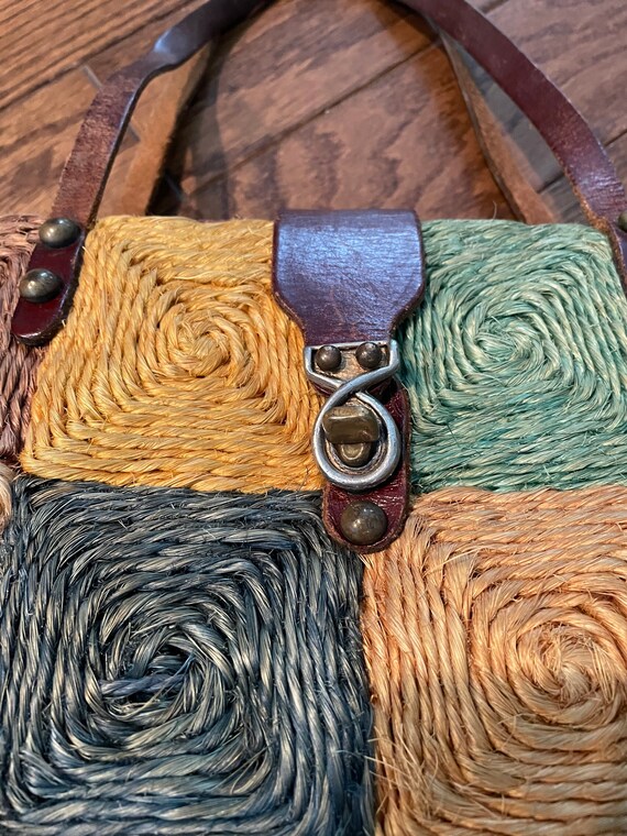 1970s Fall Straw and Leather Purse Gem