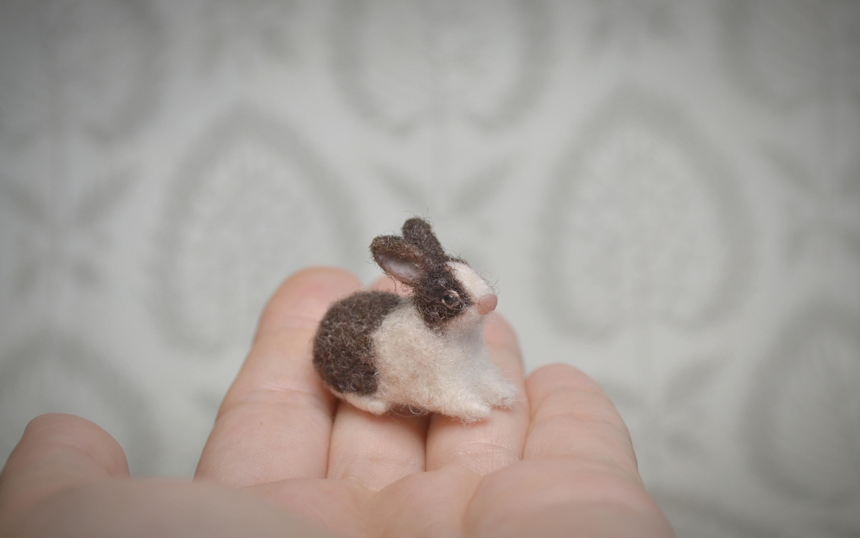 Rabbit Tiny Felted Miniature, Bunny Collectible Dollhouse Miniature ...