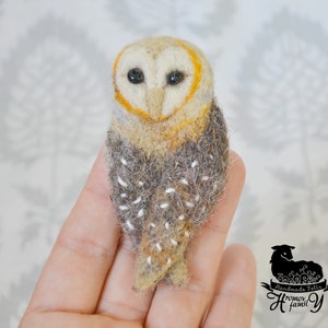 Owl felted brooch, Bird needle felt brooch, embroidery hand made owl pin, Gift  for Owl lover