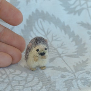 Hedgehog miniature, dollhouse collectible micro hedgehog,hand made needle felted animal, ooak