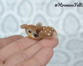 Little deer miniature for a dollhouse, needle felted fawn felted,  hand made micro animal