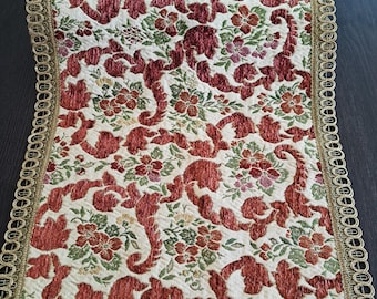 Vintage Floral Tapestry Table Runner with Gold Metallic Lace Trim