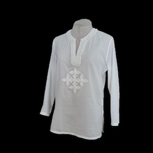 Blusa blanca de algodón Steffen Schraut con cuentas y bordados, talla 36/S