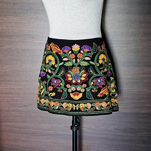 Floral Embroidered Mini Skirt Zara Modern Vintage Boho Skirt Size M