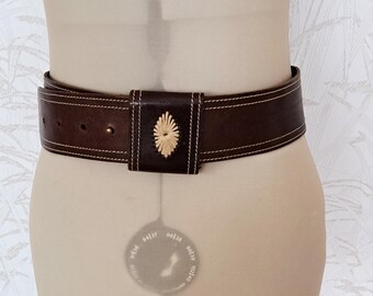 Wide Brown Leather Belt: Vintage Southwestern Boho Style - Etsy display picture 3