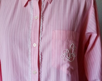 Chemise de nuit Ralph Lauren vintage : pyjama en coton à rayures roses et bordure en dentelle