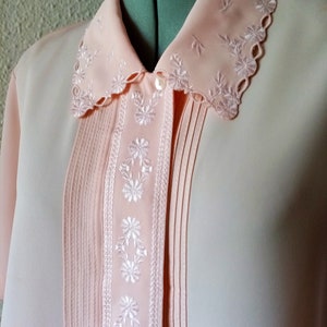 Vintage 80s Peach Embroidered Blouse: Pintuck Short Sleeve Top