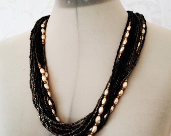 Collana vintage con perline di vetro nere: gioielli retrò con perle finte multifilo