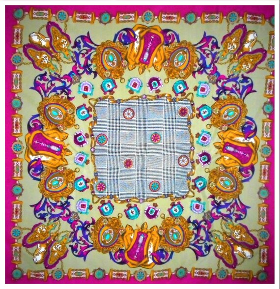 Foulard En Soie Vintage CODELLO - Dimensions 84 X 87 Cm, Rouge, Motif, Occasion