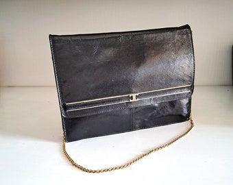 Bolso de mano vintage negro con correa de cadena