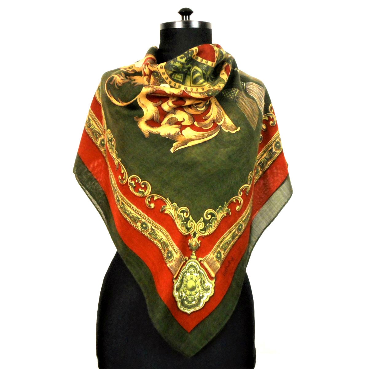 sevini scarf