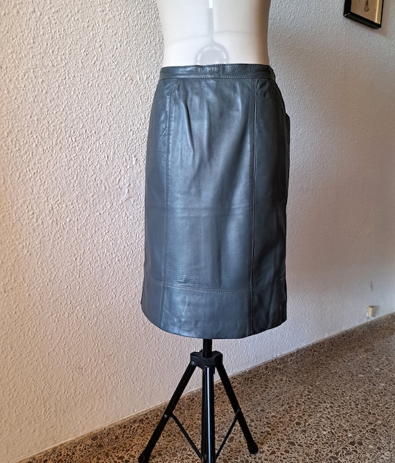スカート [Vintage] 90s Genuine leather skirt Real Leather Skirt/ Vintage 90s High Wast Genuine Leather