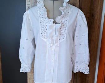 Vintage 60s Broderie Anglaise White Cotton Blouse Ruffle Lace Trim