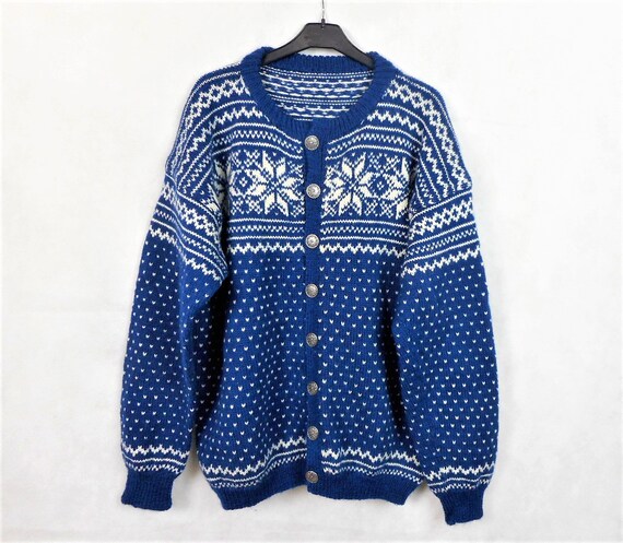 Vintage Hand Knit Wool Cardigan, Blue White Scan