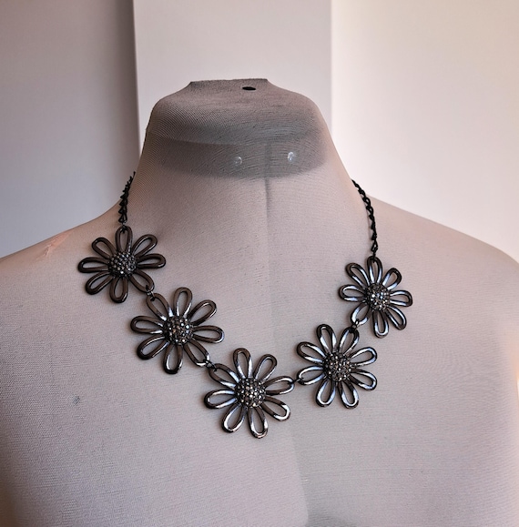 Pendentif Floral En Bronze Avec Oxydes, Style Années 80/90 - Bijou Vintage Brillant Et Translucide !