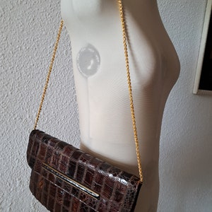Pochette en cuir marron avec patchwork en peau de serpent vintage des années 60 J Perez fabriqué en Espagne