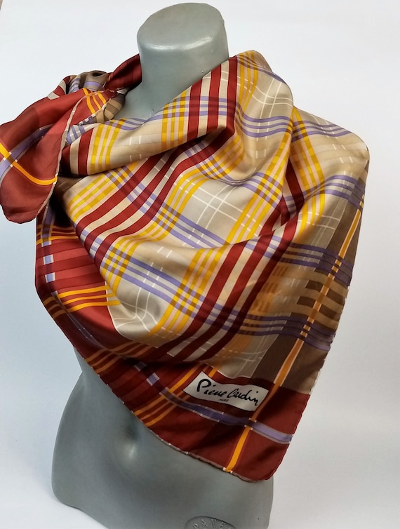 Foulard Soie Vintage Pierre Cardin - Motif Fleurs, Roulotté Main, 52x68 Cm, Occasion TBE