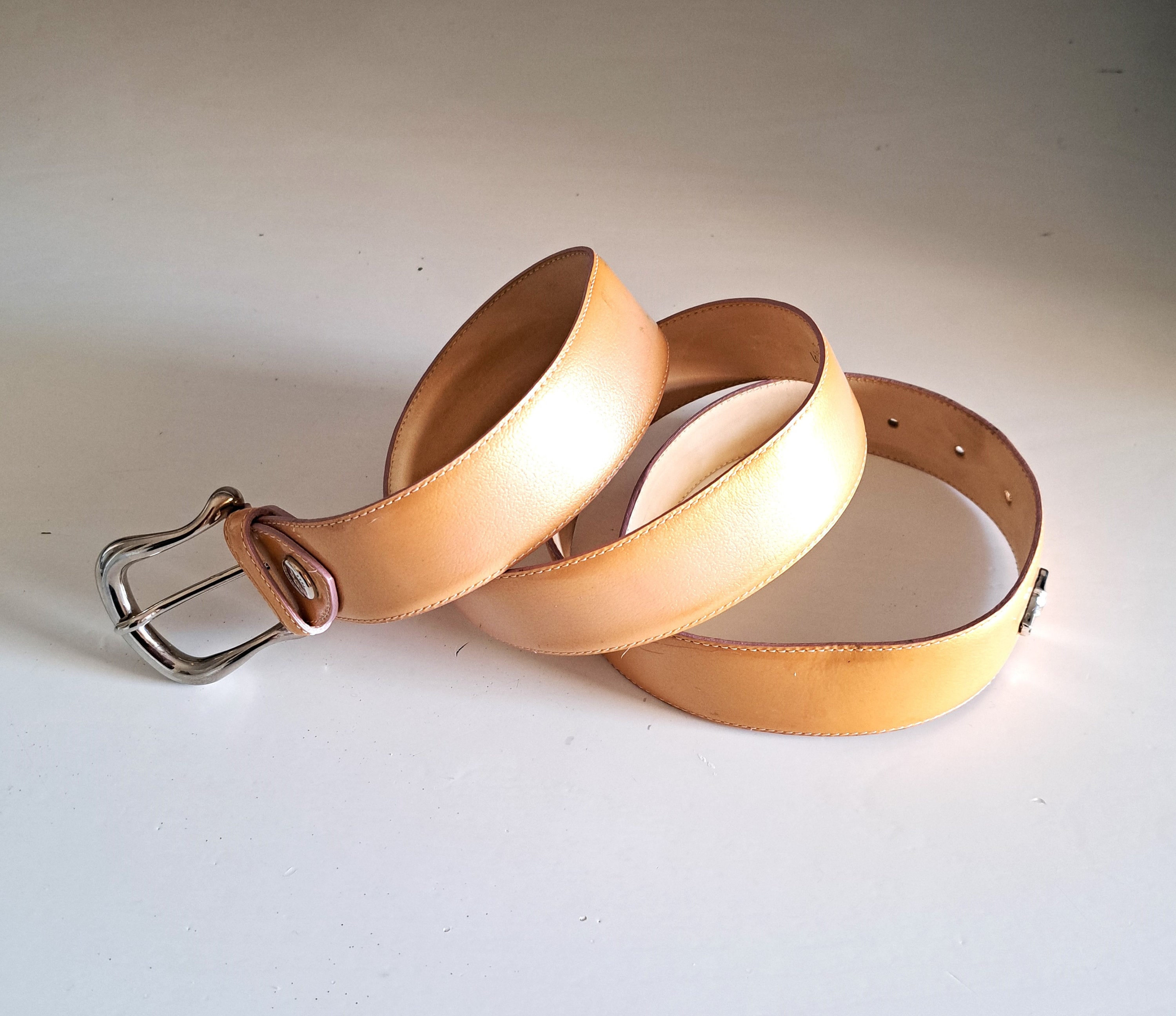 Longchamp Beige Leather Belt With Silver Monogram Buckle (91  display picture 2