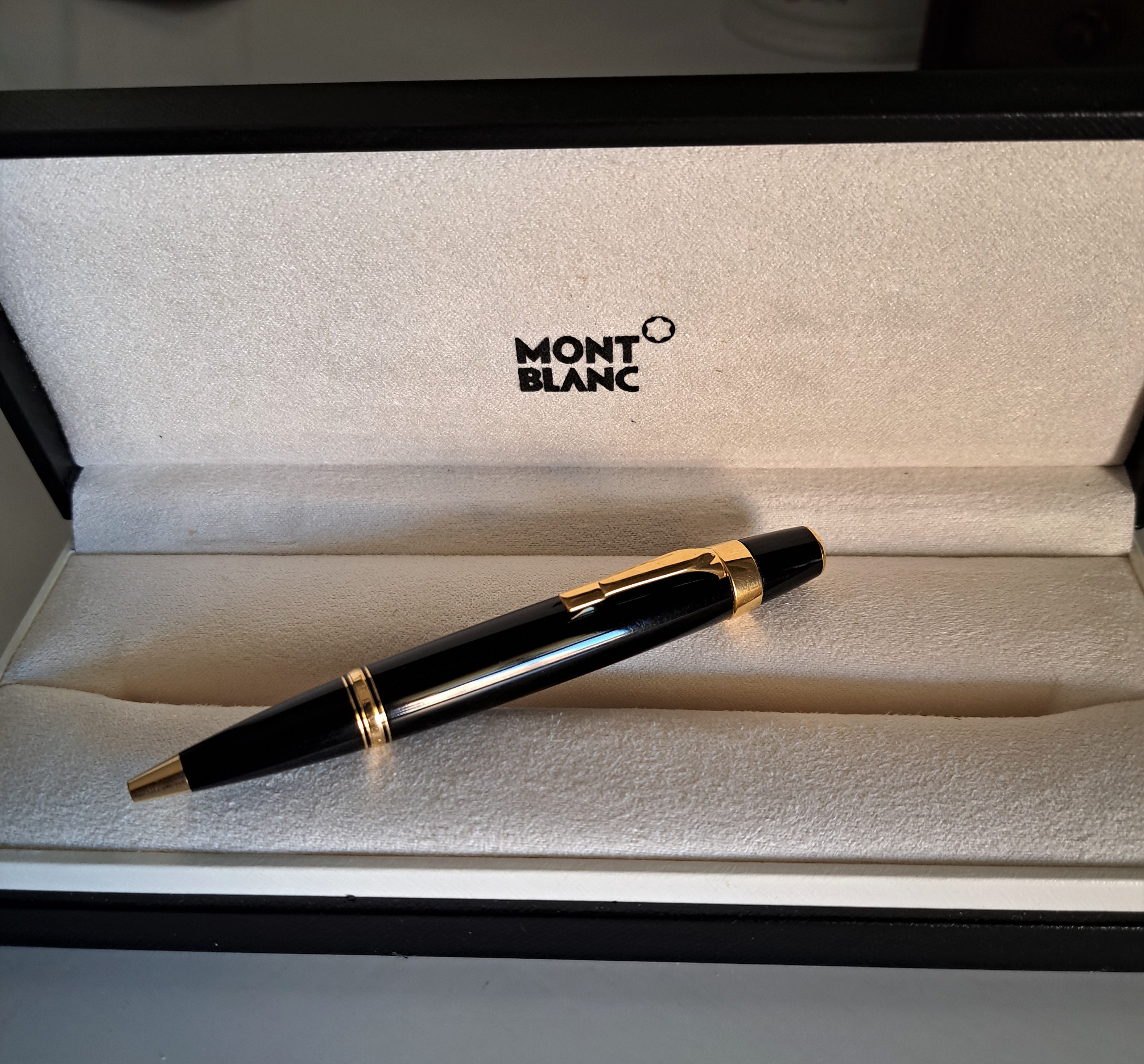 Montblanc Meisterstuck 149 Black & Gold Crystal Pen Stand