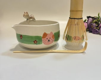 Aangepaste schattige bloemen huisdier keramische matchat set, aangepaste huisdier keramische matcha kom, herdenkingscadeau voor dierenliefhebbers, kiekeboekom, verborgen dierenkom