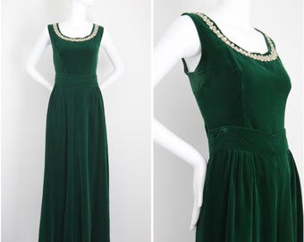 Conjunto de pantalón y blusa Palazzo de terciopelo verde vintage de los años 60. Traje de pantalón y blusa de terciopelo verde esmeralda original de los años 60. Talla 10 del Reino Unido y 6 de EE. UU.