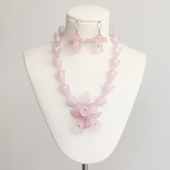 vintage 1950's floral necklace 1950's floral and p