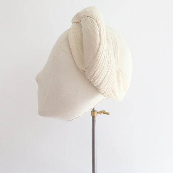 Vintage 1940's cream silk pleated halo turban hat… - image 5