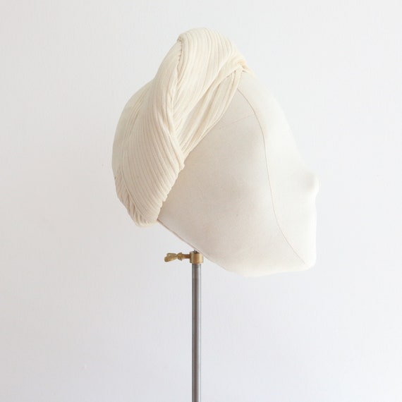 Vintage 1940's cream silk pleated halo turban hat… - image 3