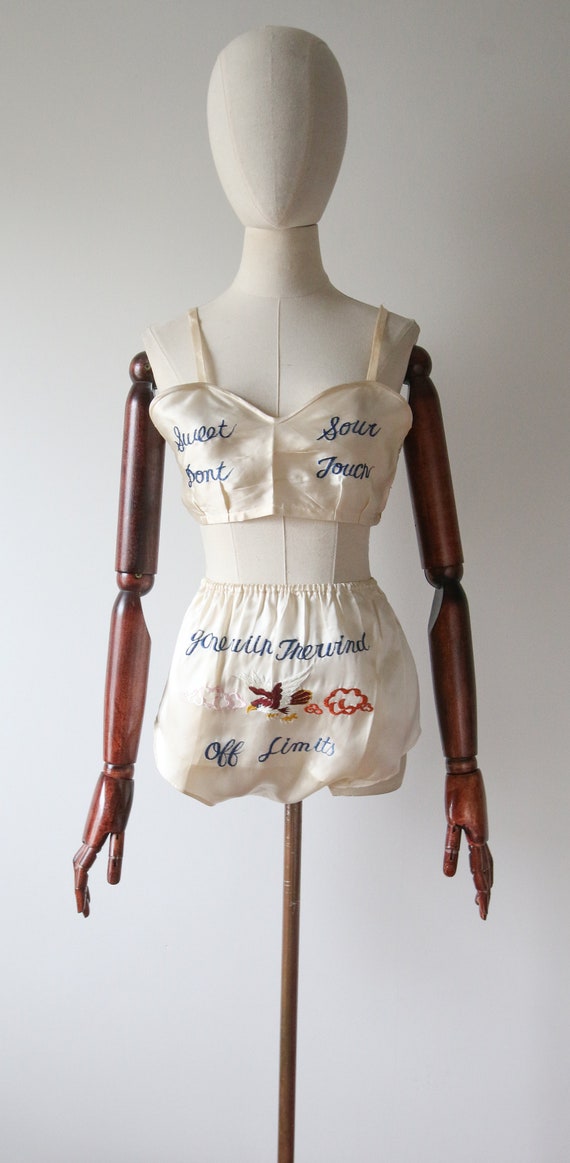 Vintage 1940's sweetheart lingerie set ww2 touris… - image 2