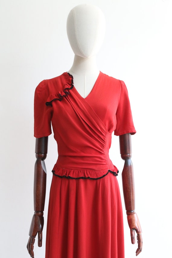 Vintage 1940's red crepe & black velvet trim dres… - image 3