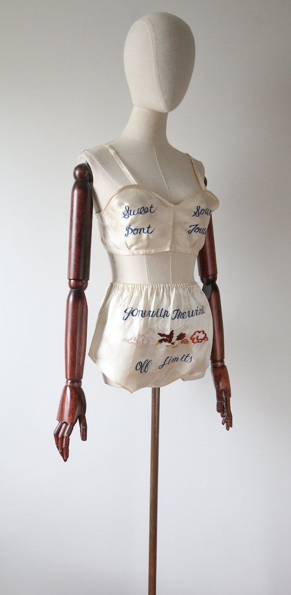Vintage 1940's sweetheart lingerie set ww2 touris… - image 3