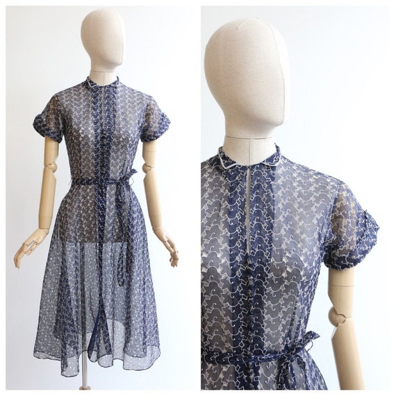 Vintage 1950's dress vintage 1950's embroidered dr