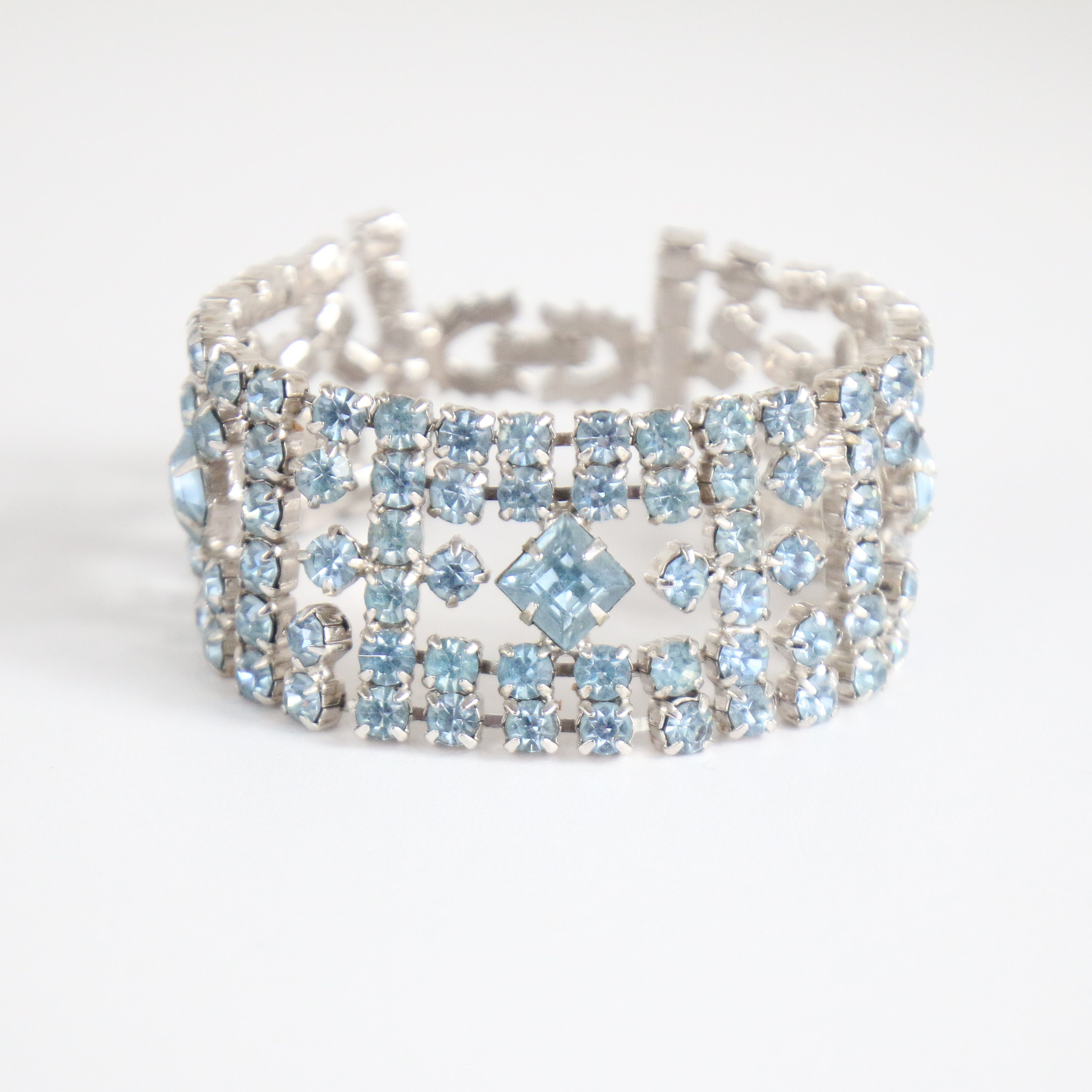 人気商品の入荷速報 入荷Now Ice 1950's Vintage Blue Bracelet Statement Rhinestone アクセサリー