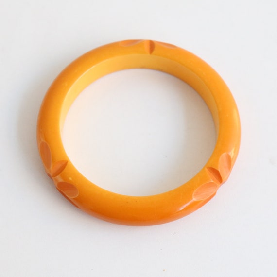 Vintage 1940's butterscotch bakelite bangle 1940s… - image 2