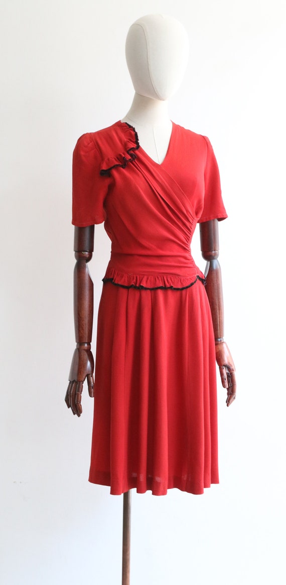 Vintage 1940's red crepe & black velvet trim dres… - image 5