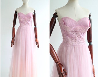 Vintage 1950's lilac lace & tulle dress UK 6 US 2 original 1950s dress vintage tulle dress original 1950s dress 1950s vintage fifties dress