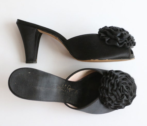Vintage 1950's black satin slippers 1950's satin m