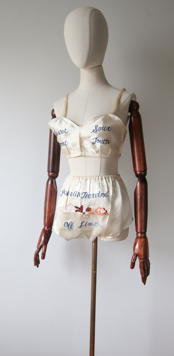 Vintage 1940's sweetheart lingerie set ww2 touris… - image 4